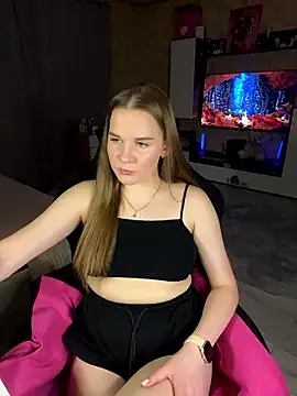 Lexi noah online show from 12/07/24, 10:23