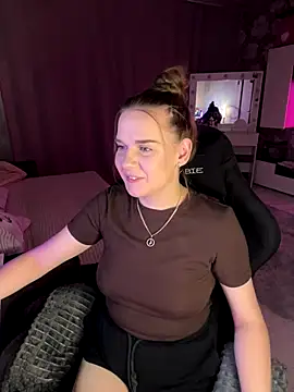 Lexi noah online show from 11/08/25, 09:40