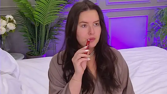 TrishaWinslet online show from 10/06/25, 05:41