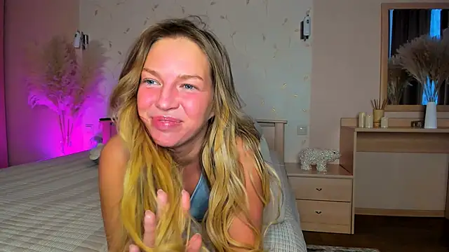 Snapshot of Jeanne_Williams chatting on 02/05/25, 05:41 Jeanne Williams online show from 02/05/25, 05:41