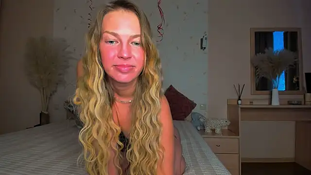 Snapshot of Jeanne_Williams chatting on 02/27/25, 06:02 Jeanne Williams online show from 02/27/25, 06:02