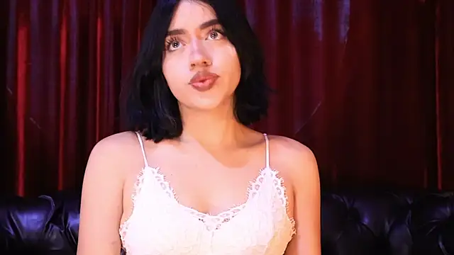 KasiaNoir  online show from 04/06/26, 12:17