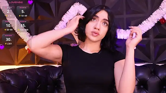 Snapshot of KasiaNoir_ chatting on 12/16/25, 12:09 KasiaNoir online show from 12/16/25, 12:09