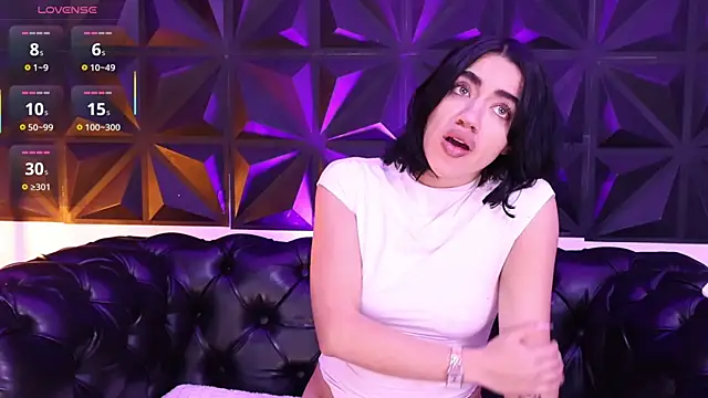 Snapshot of KasiaNoir_ chatting on 11/05/25, 12:08 KasiaNoir online show from 11/05/25, 12:08