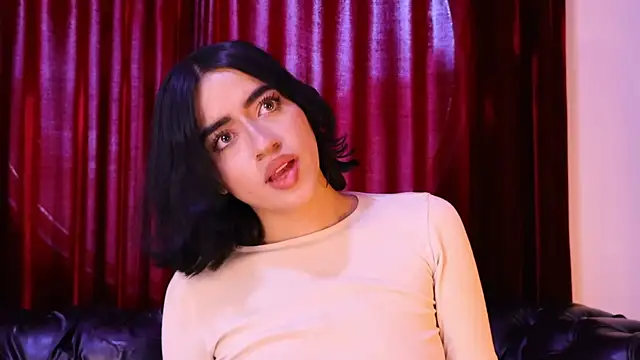 KasiaNoir  online show from 04/11/26, 01:37