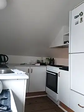 Analcholic online show from 11/09/25, 01:04