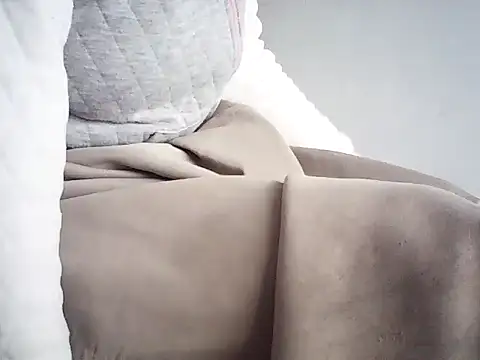 Snapshot of nolame18xxx chatting on 02/03/26, 08:08 nolame18xxx online show from 02/03/26, 08:08