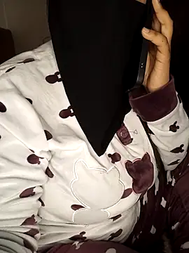 Snapshot of Narimane_maroc chatting on 01/07/26, 01:10 Narimane maroc online show from 01/07/26, 01:10