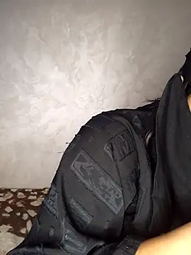 Snapshot of Narimane_maroc chatting on 12/03/25, 12:23 Narimane maroc online show from 12/03/25, 12:23