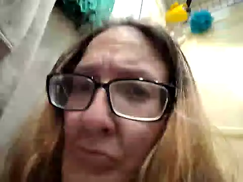 ILUV2TUCHMYKITTY online show from 09/15/25, 01:33