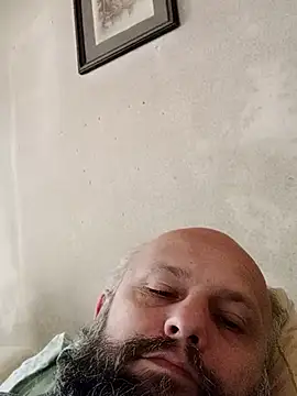 Snapshot of AlexandruCsaba chatting on 03/10/25, 09:23 AlexandruCsaba online show from 03/10/25, 09:23