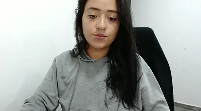 Snapshot of jjulietha95 chatting on 01/23/25, 05:24 jjulietha95 online show from 01/23/25, 05:24