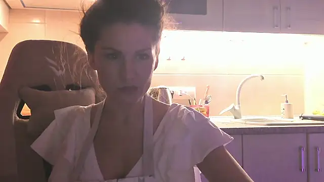 April o Nill online show from 12/20/25, 01:36