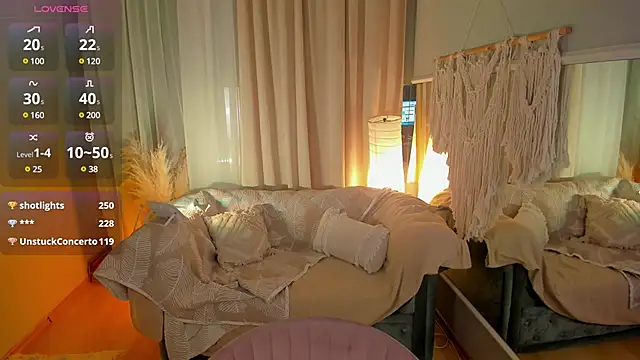  Rose Charming  online show from 02/27/25, 02:03