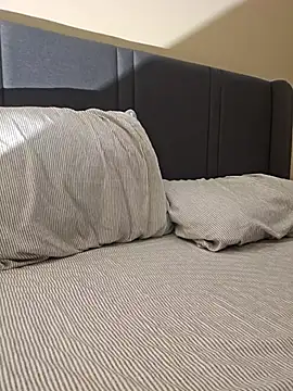 Mgman4365 online show from 12/17/25, 02:38