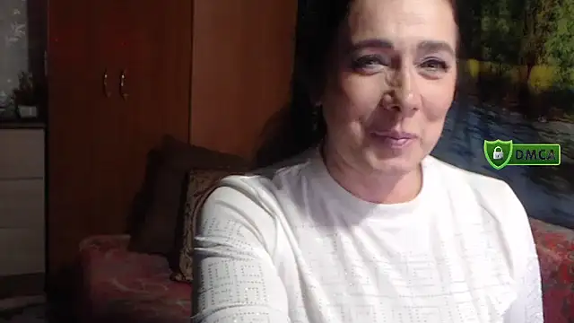 Snapshot of RositaSky chatting on 10/06/25, 05:19 RositaSky online show from 10/06/25, 05:19