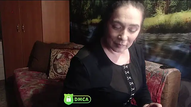 Snapshot of RositaSky chatting on 03/05/25, 04:24 RositaSky online show from 03/05/25, 04:24