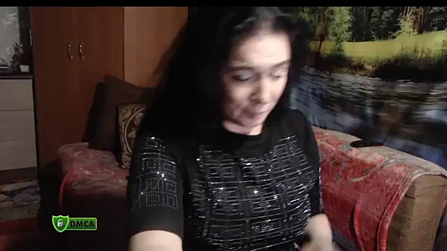 Snapshot of RositaSky chatting on 10/27/25, 10:33 RositaSky online show from 10/27/25, 10:33