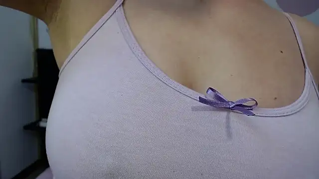 Snapshot of DanniAbbey chatting on 02/11/26, 01:11 DanniAbbey online show from 02/11/26, 01:11