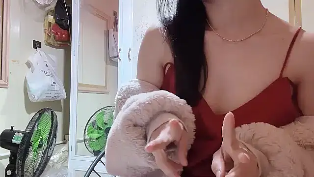 LinhChi 9x online show from 02/09/26, 01:36