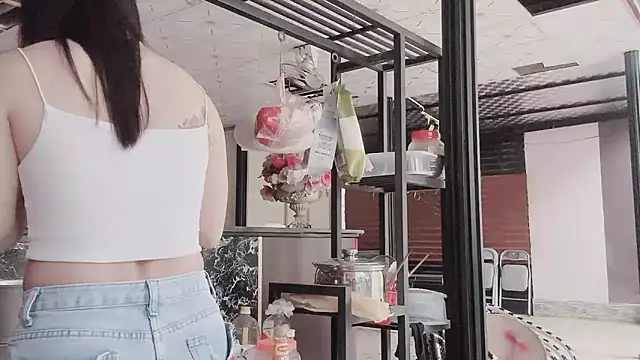 LinhChi 9x online show from 11/18/25, 12:26