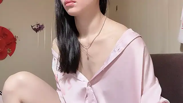 LinhChi 9x online show from 05/11/26, 12:01