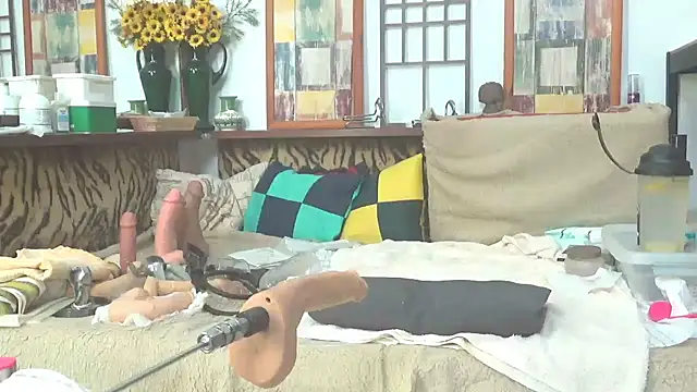 Snapshot of RitaMinx chatting on 11/22/25, 04:22 RitaMinx online show from 11/22/25, 04:22