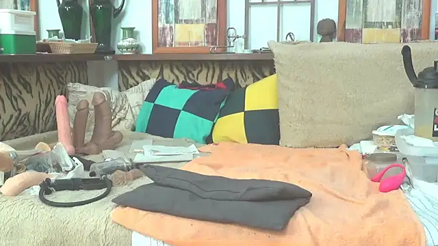 Snapshot of RitaMinx chatting on 10/25/25, 07:03 RitaMinx online show from 10/25/25, 07:03