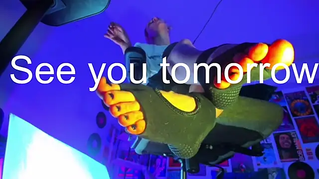 Snapshot of LylithSkye chatting on 03/16/25, 08:21 LylithSkye online show from 03/16/25, 08:21