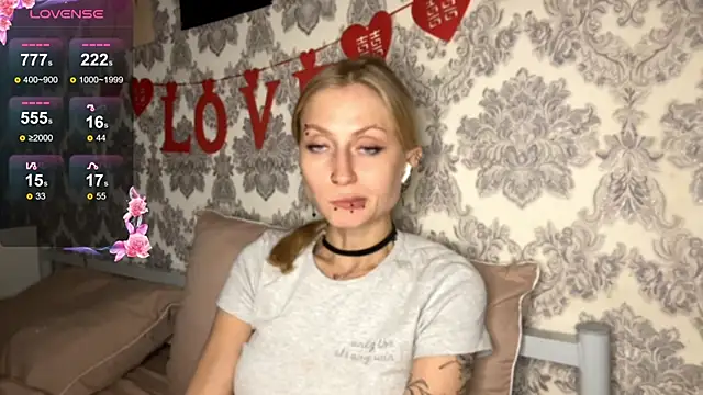 Snapshot of MarthaGees chatting on 10/16/25, 03:20 MarthaGees online show from 10/16/25, 03:20