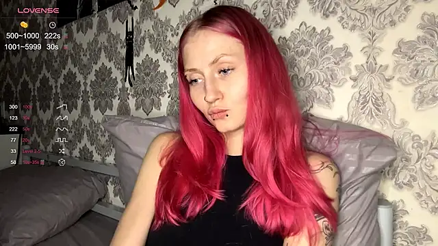 Snapshot of MarthaGees chatting on 11/30/25, 06:19 MarthaGees online show from 11/30/25, 06:19