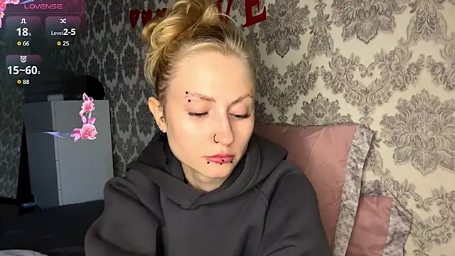 Snapshot of MarthaGees chatting on 09/12/25, 04:23 MarthaGees online show from 09/12/25, 04:23