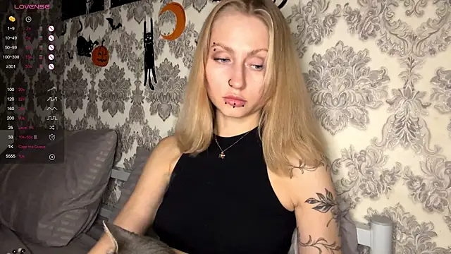 Snapshot of MarthaGees chatting on 11/01/25, 03:28 MarthaGees online show from 11/01/25, 03:28