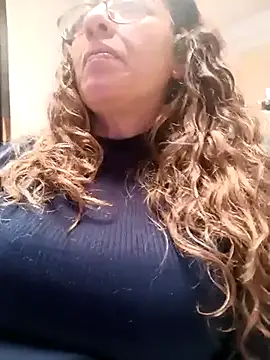 Snapshot of miss_hanna07 chatting on 03/12/25, 10:07 miss hanna07 online show from 03/12/25, 10:07