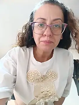 Snapshot of miss_hanna07 chatting on 06/18/26, 06:35 miss hanna07 online show from 06/18/26, 06:35