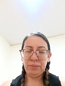 miss hanna07 online show from 04/19/26, 03:35