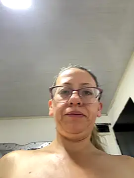 Snapshot of miss_hanna07 chatting on 09/15/25, 10:15 miss hanna07 online show from 09/15/25, 10:15