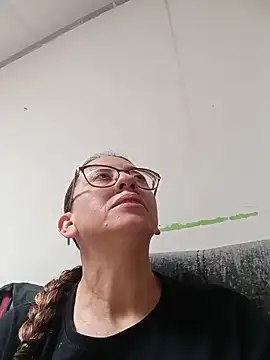 miss hanna07 online show from 05/12/26, 04:02