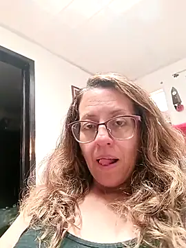 Snapshot of miss_hanna07 chatting on 03/14/25, 05:13 miss hanna07 online show from 03/14/25, 05:13
