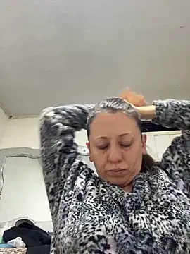 miss hanna07 online show from 12/14/25, 12:50