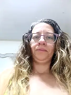 Snapshot of miss_hanna07 chatting on 01/17/26, 09:57 miss hanna07 online show from 01/17/26, 09:57