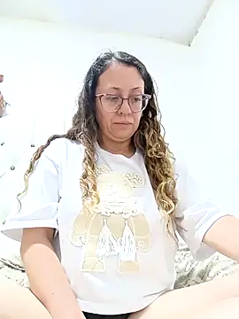 miss hanna07 online show from 12/01/25, 11:05