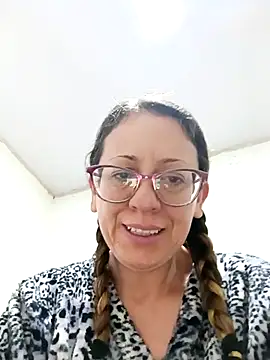 miss hanna07 online show from 12/04/25, 09:52