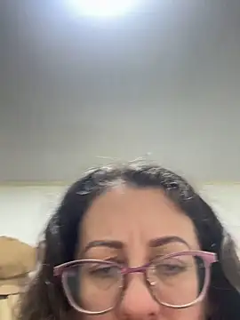 Snapshot of miss_hanna07 chatting on 02/14/26, 11:21 miss hanna07 online show from 02/14/26, 11:21