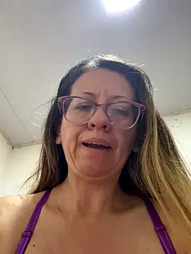 Snapshot of miss_hanna07 chatting on 09/23/25, 11:28 miss hanna07 online show from 09/23/25, 11:28