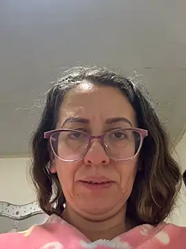 Snapshot of miss_hanna07 chatting on 02/04/26, 11:44 miss hanna07 online show from 02/04/26, 11:44