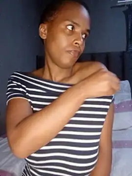 Snapshot of SexySlenderLexy chatting on 01/10/26, 09:26 SexySlenderLexy online show from 01/10/26, 09:26