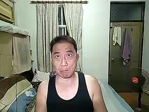 YuHsuant online show from 10/06/25, 10:49