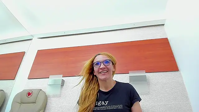 Snapshot of maddy_cartter chatting on 12/03/25, 11:31 maddy cartter online show from 12/03/25, 11:31