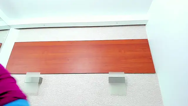 Snapshot of maddy_cartter chatting on 12/15/25, 10:54 maddy cartter online show from 12/15/25, 10:54